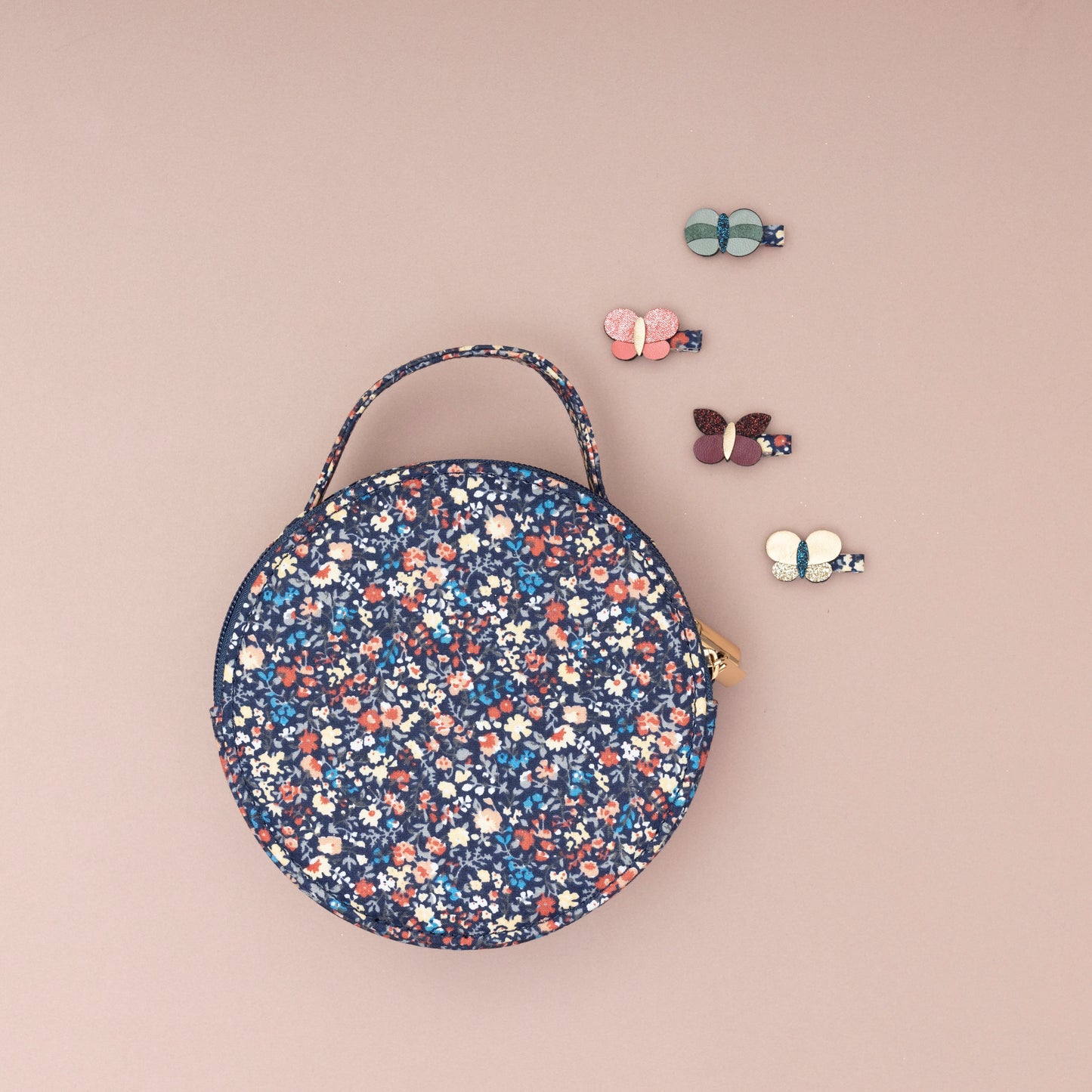 Mimi & Lula Winter Ivy Fleur Round Bag