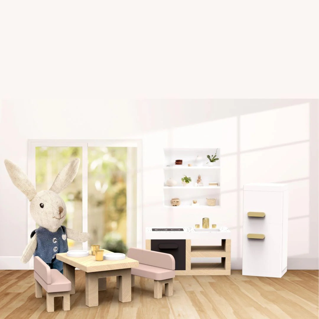 Speedy Monkey Doll House Kitchen + 1 Character