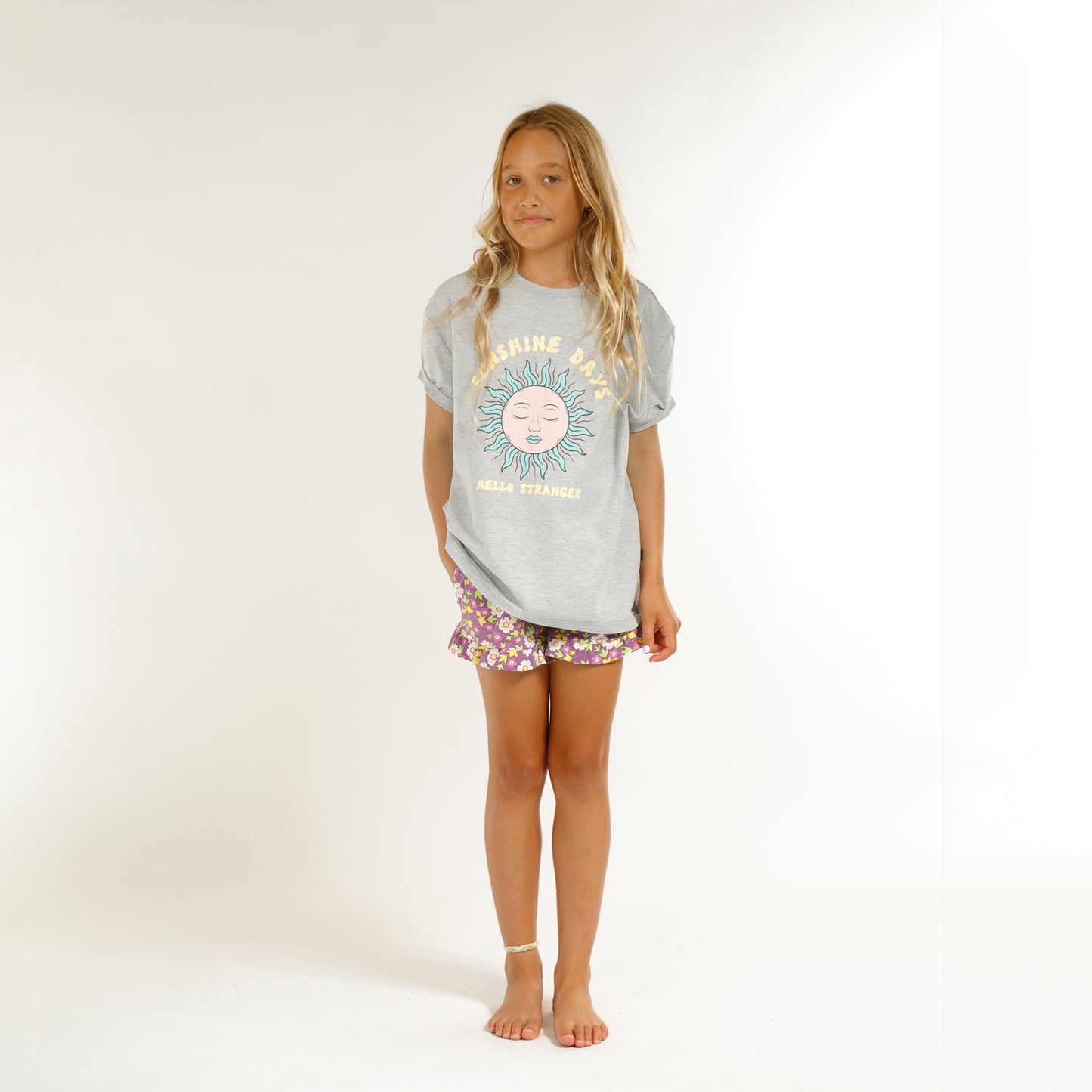 Hello Stranger Sunshine Bailey Tee Greymarle